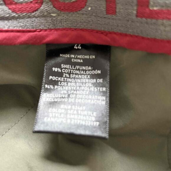 SwissTech Mens Shorts Solid Green Outdoor Hiking Cotton Size 44 Belt Loops - Picture 7 of 10